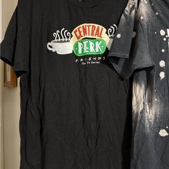 Bundle of 2 Friends Tee Shirts - Picture 2 of 6